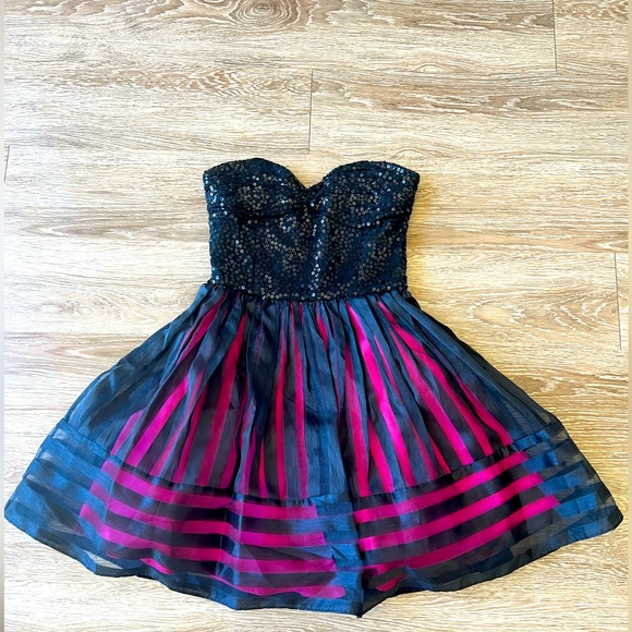 betsey johnson sequin strapless dress Betsey Johnson Dress Womens Black Strapless Sequin Tulle Whimsigoth Fairygoth
